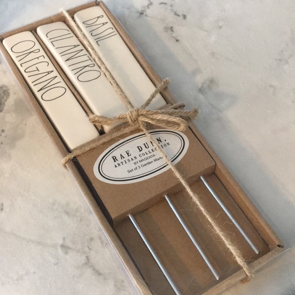 🆕Rae Dunn set of 3 Garden Markers